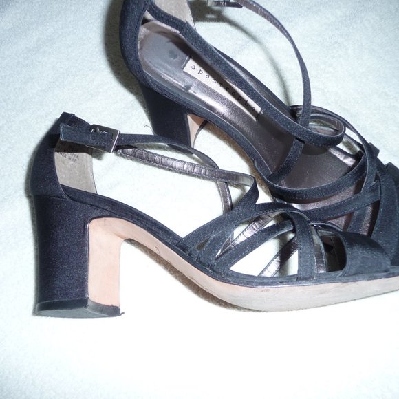 Apostrophe "Nadine" strappy sandals - Picture 2 of 13